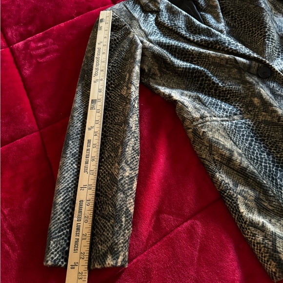 Harve Benard Python Snake Print Faux Fur Jacket Lined Size 4 Button Front - Picture 11 of 13